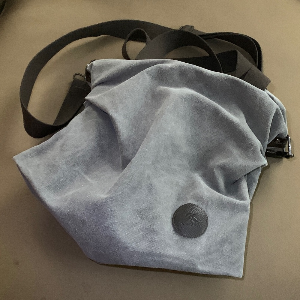 K2 Classic Fashion shoulder bag, approximately 11”x14” & ~45” adjustable strap